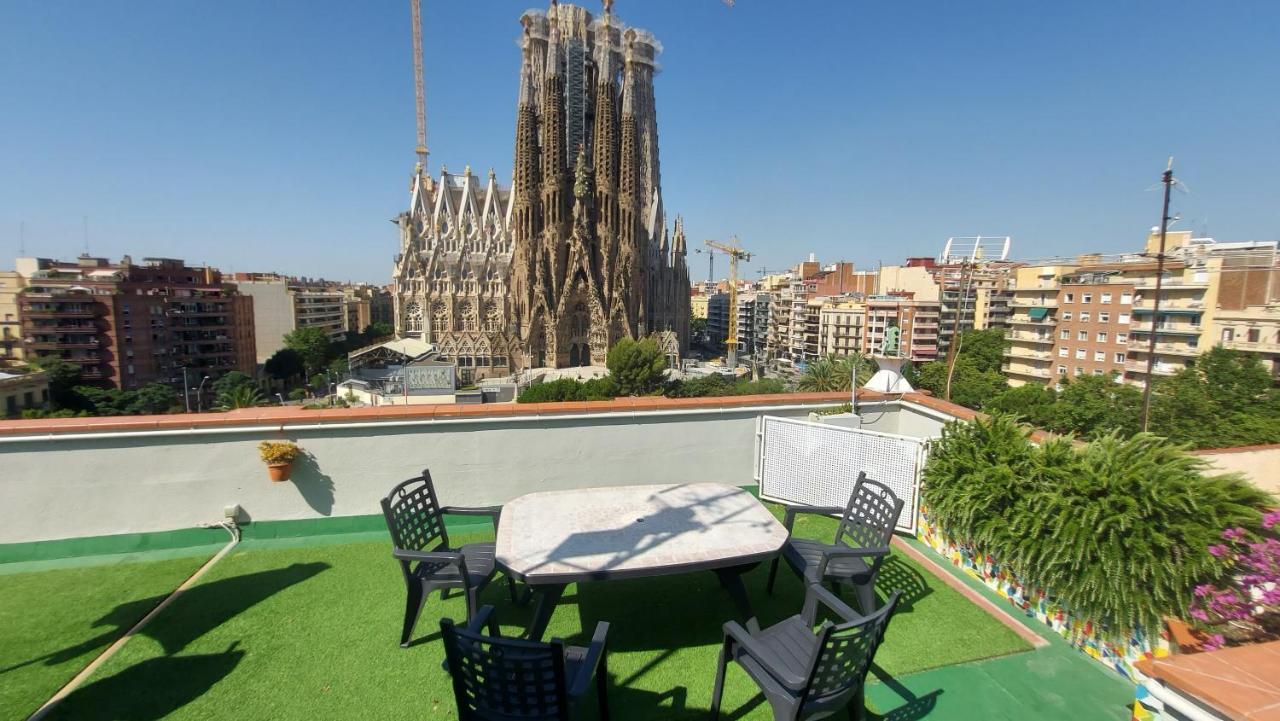 Absolute Sagrada Familia Apartment Barcelona Exterior photo