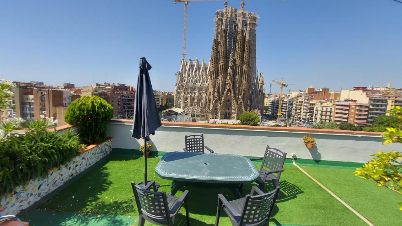 Absolute Sagrada Familia Apartment Barcelona Exterior photo