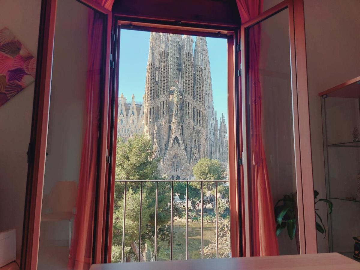 Absolute Sagrada Familia Apartment Barcelona Exterior photo