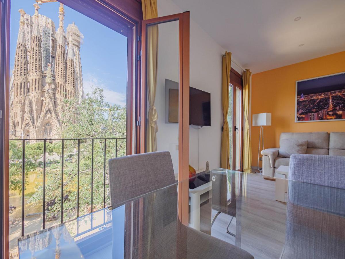 Absolute Sagrada Familia Apartment Barcelona Exterior photo